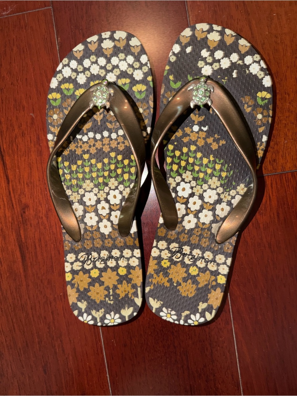 Brighton Women’s Floral Metallic Bronze Flip Flops size 7